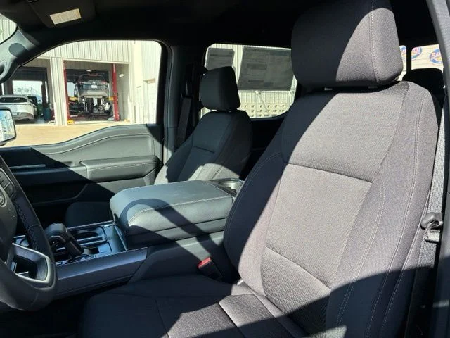 New 2026 Antimatter Blue Metallic Ford XLT image 8