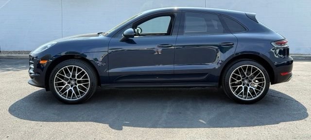 Used 2020  Porsche  image 2
