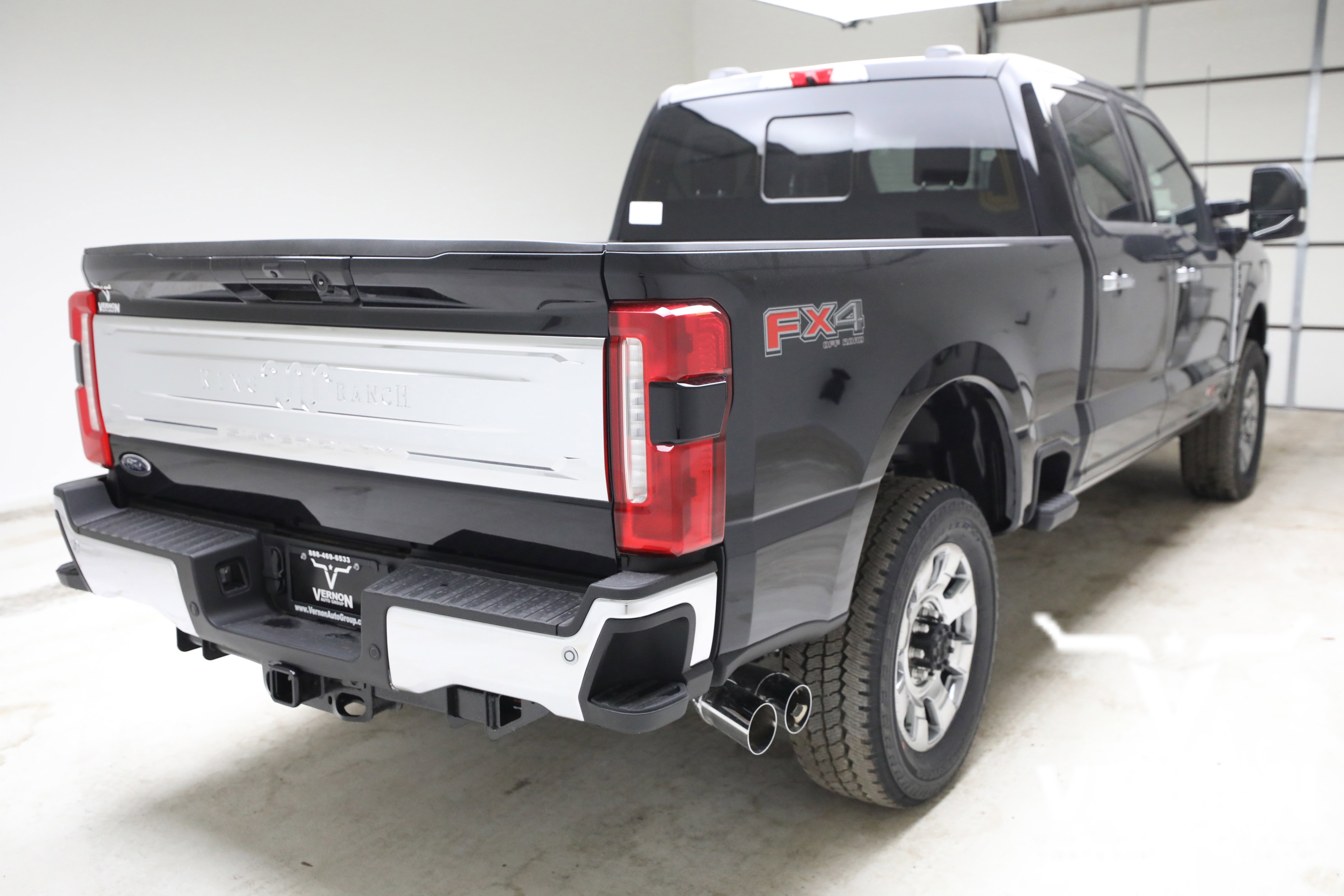 New 2026 Agate Black Metallic Ford  image 5