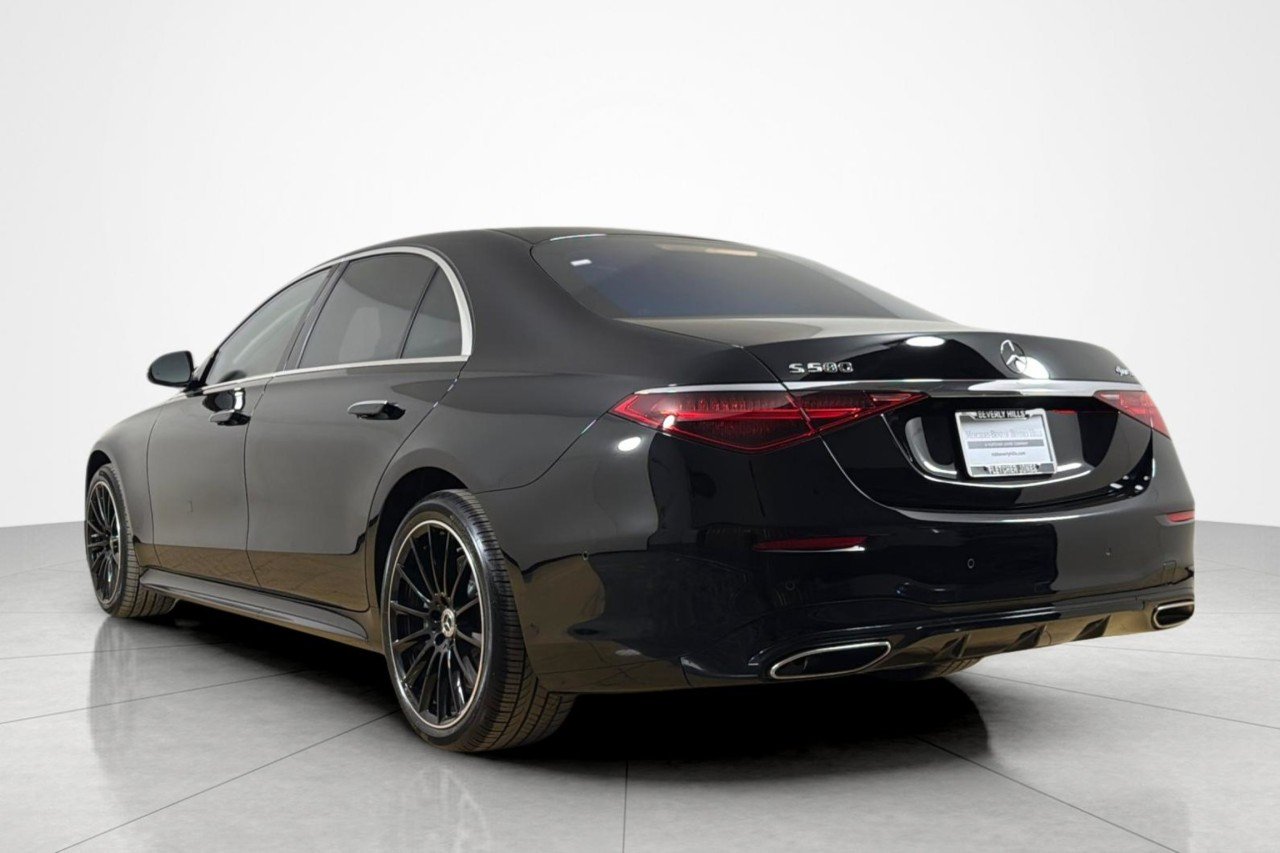Certified Used 2022 Black Mercedes-Benz S 580 image 3