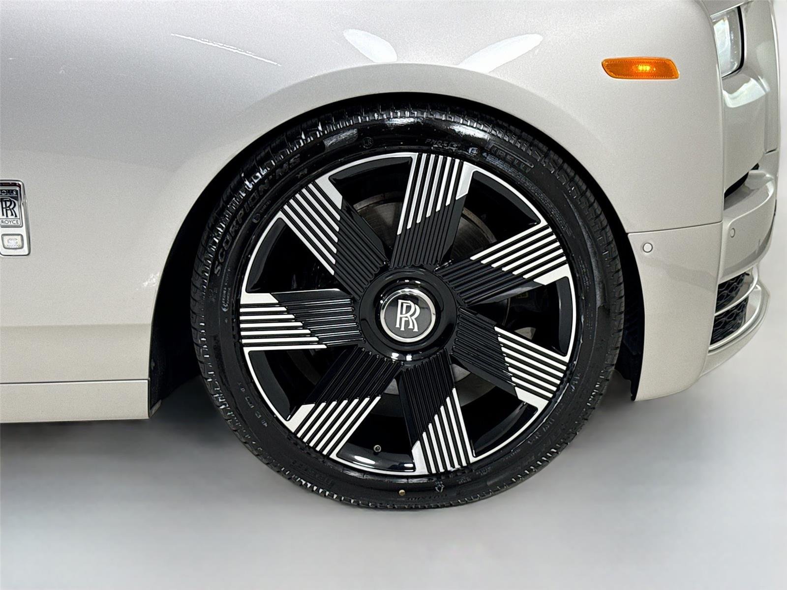 Used 2023  Rolls-Royce  image 50