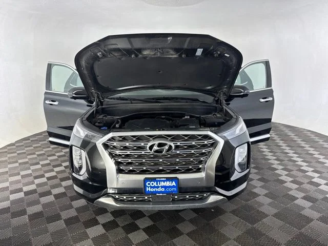 Used 2020 Black Hyundai Limited image 14