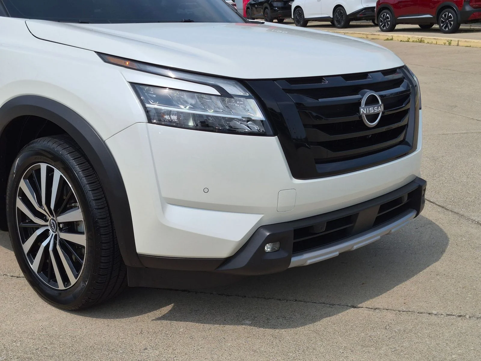 Certified Used 2024 Pearl White Nissan Platinum image 39