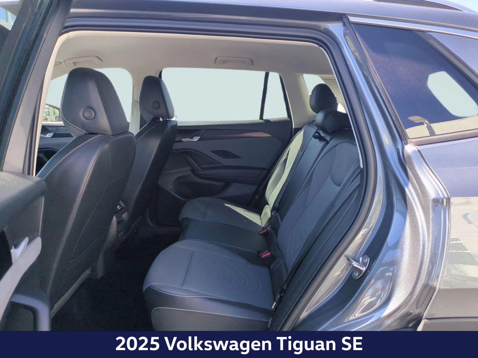 Used 2025 Gray Volkswagen 2.0T SE image 16