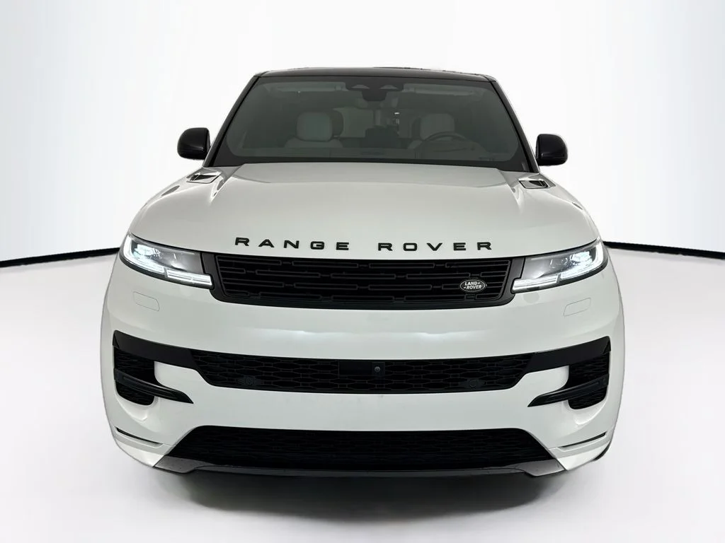 Certified Used 2025 White Land Rover Dynamic SE image 2