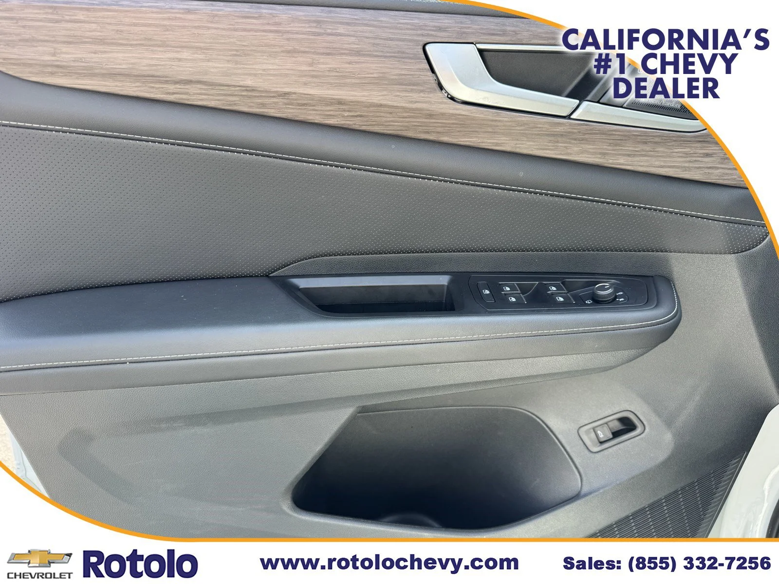 Used 2025 White Volkswagen 2.0T SEL Premium R-Line image 21