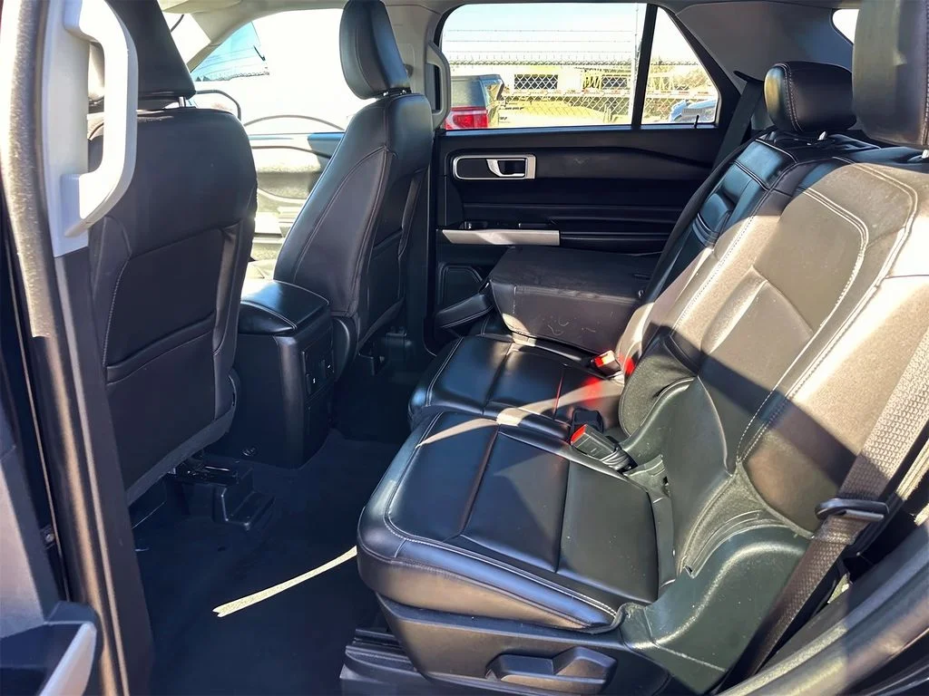 2023 Ford Explorer XLT - Photo 10