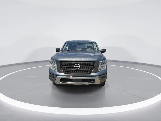 Used 2024 Gray Nissan SV image 3