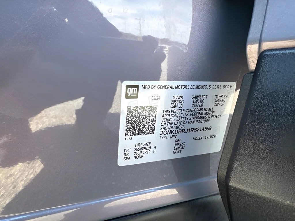 Used 2024 Gray Chevrolet LT image 31