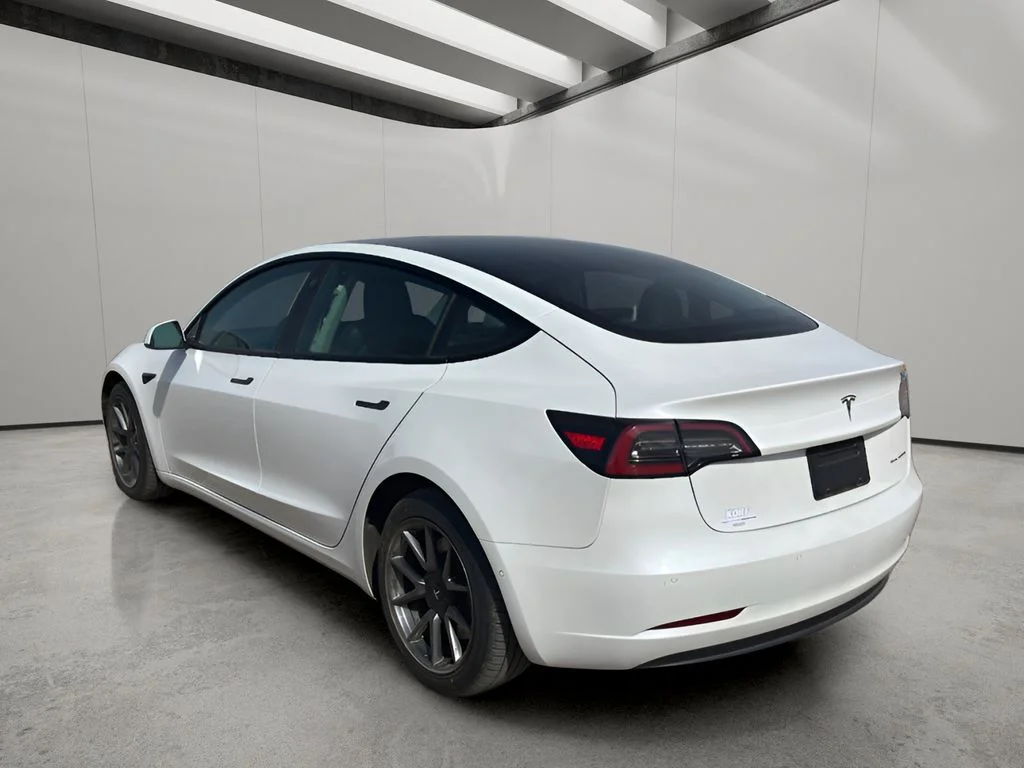 Used 2021 Pearl White Multi-Coat Tesla Long Range image 3