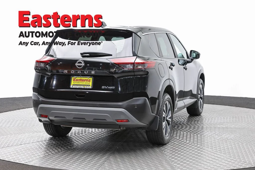 Used 2023 Black Nissan SV image 5