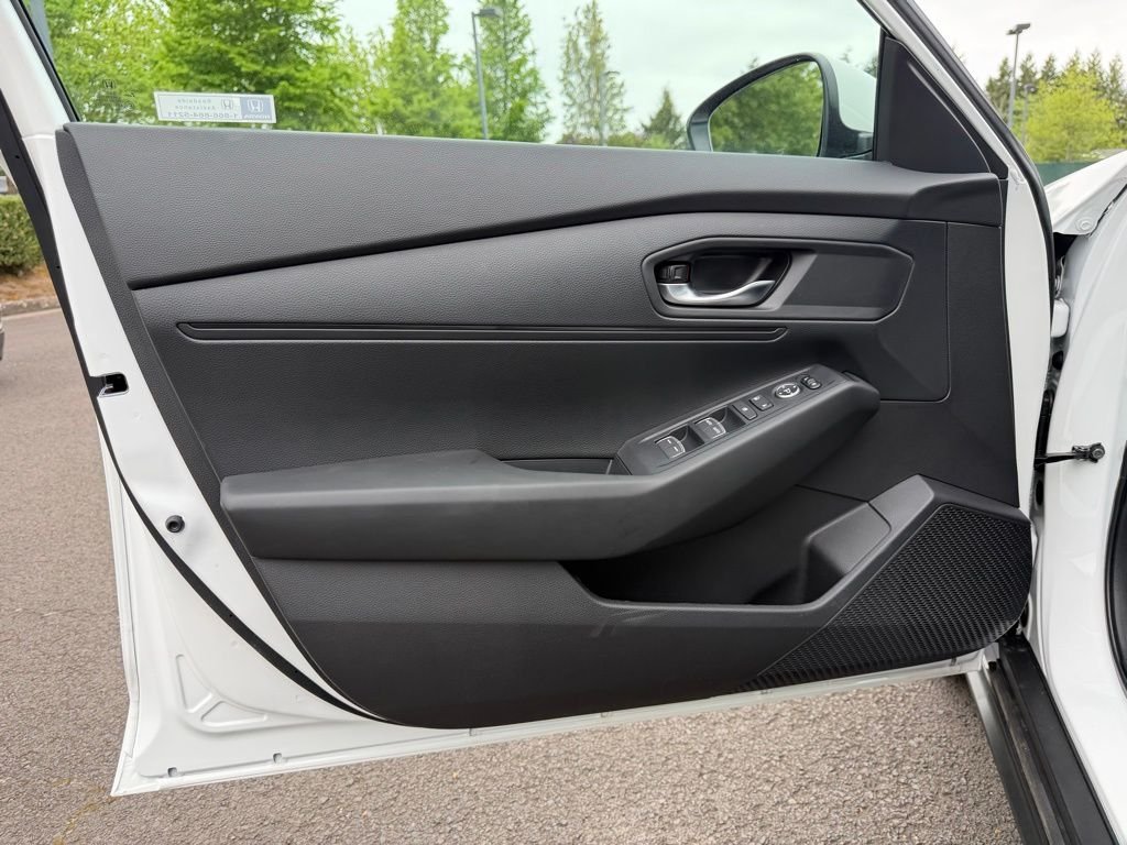New 2026 Platinum White Pearl Honda LX image 12