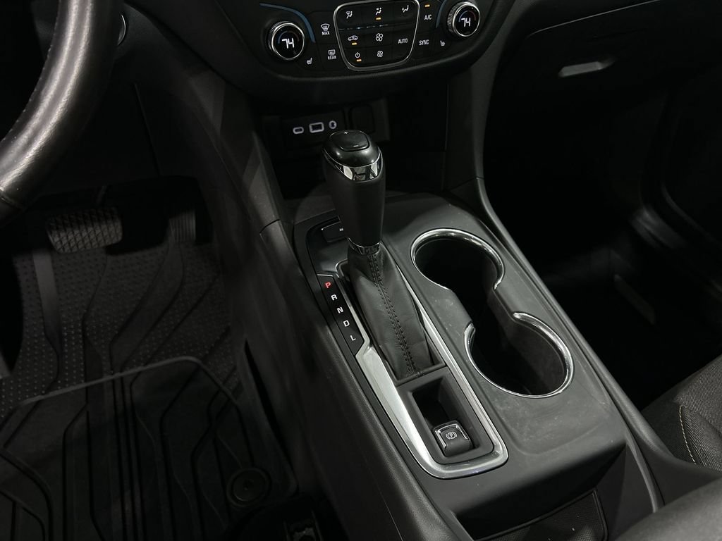 Used 2019 CAJUN RED TINTCOAT Chevrolet LT image 22