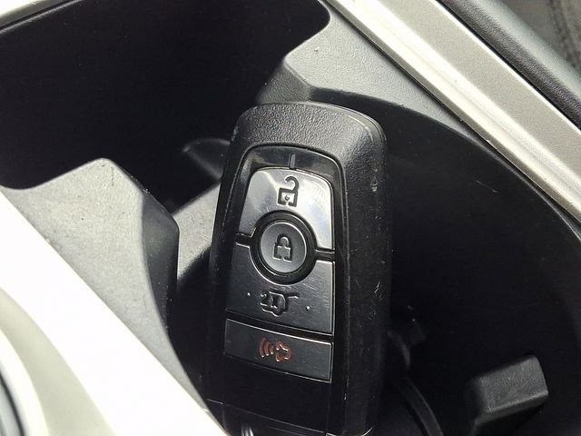 Used 2023 Blue Ford XLT image 17