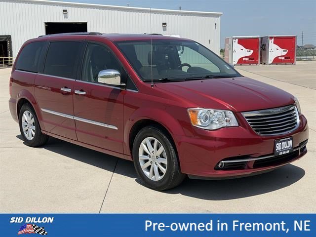 Used 2016 Deep Cherry Red Crystal Pearlcoat Chrysler Limited Platinum image 15