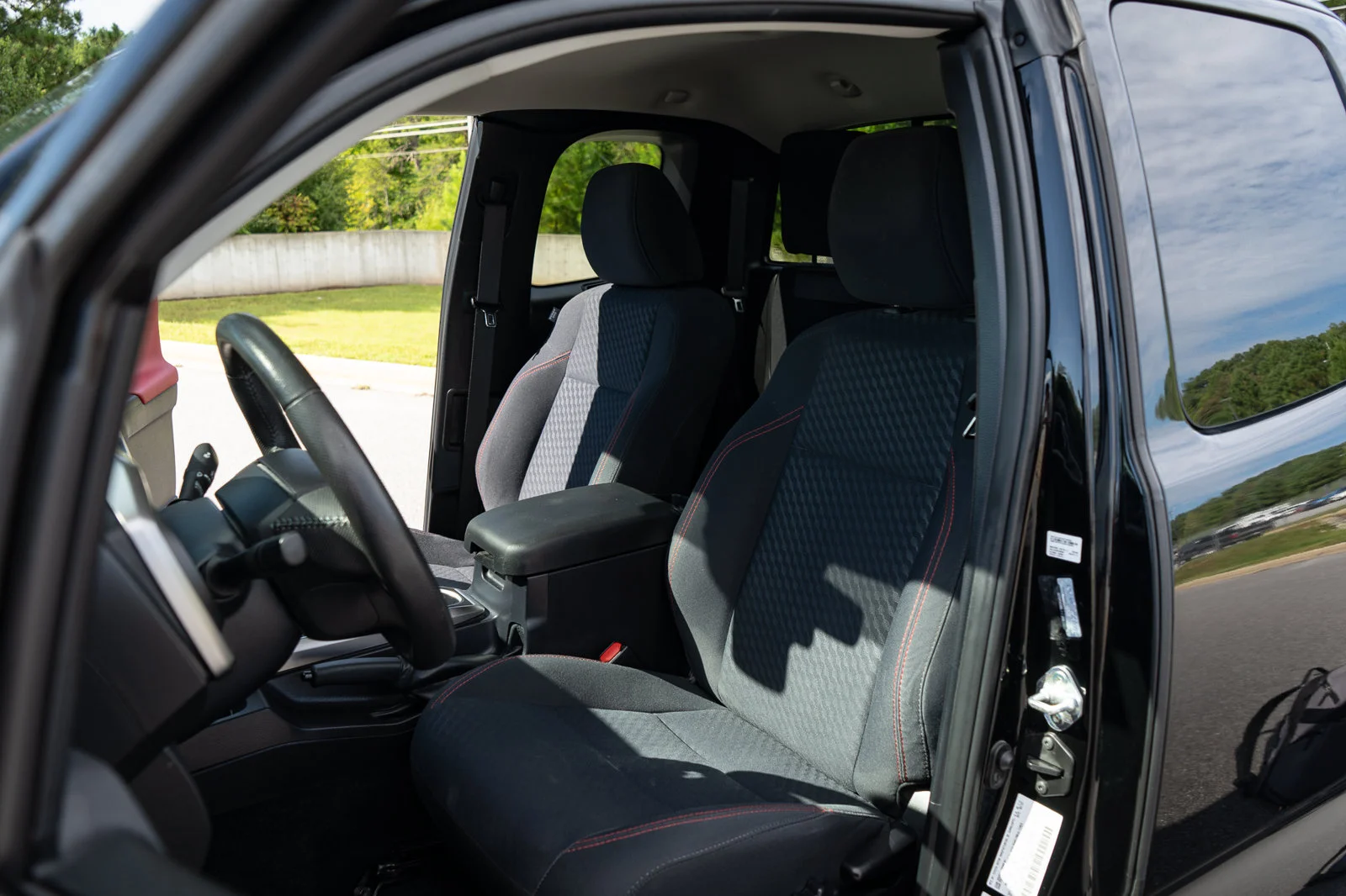 Used 2022 Black Toyota SR5 image 15
