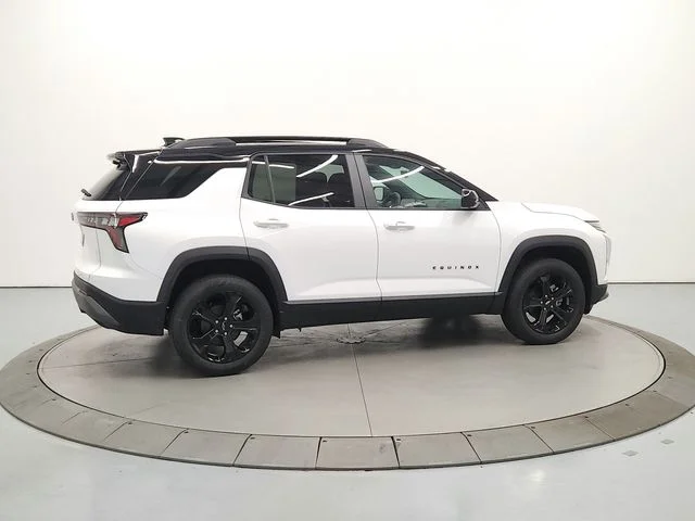 New 2027 White Chevrolet LT image 8