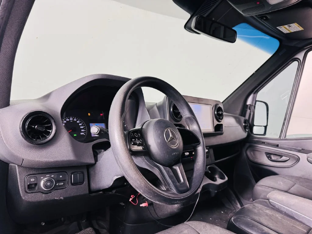 Used 2020  Mercedes-Benz  image 12