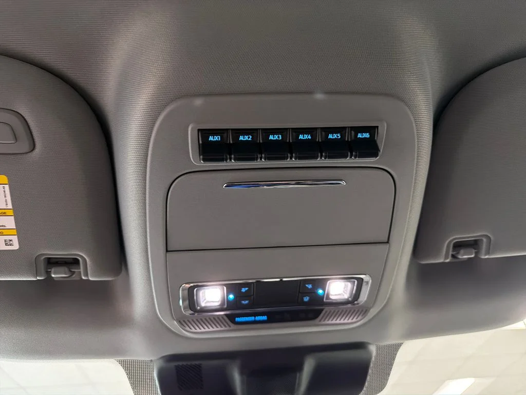 New 2026 Star White Metallic Tri-Coat Ford F-250® Lariat® image 16