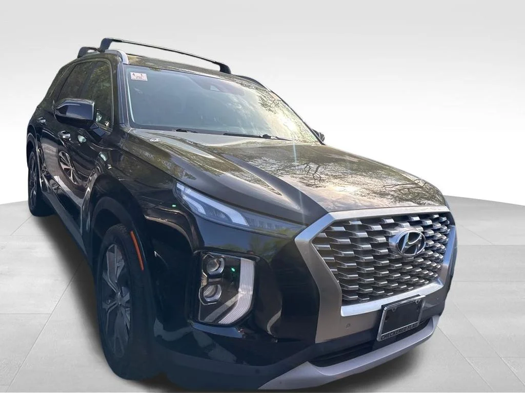 Used 2022 Black Hyundai SEL image 5