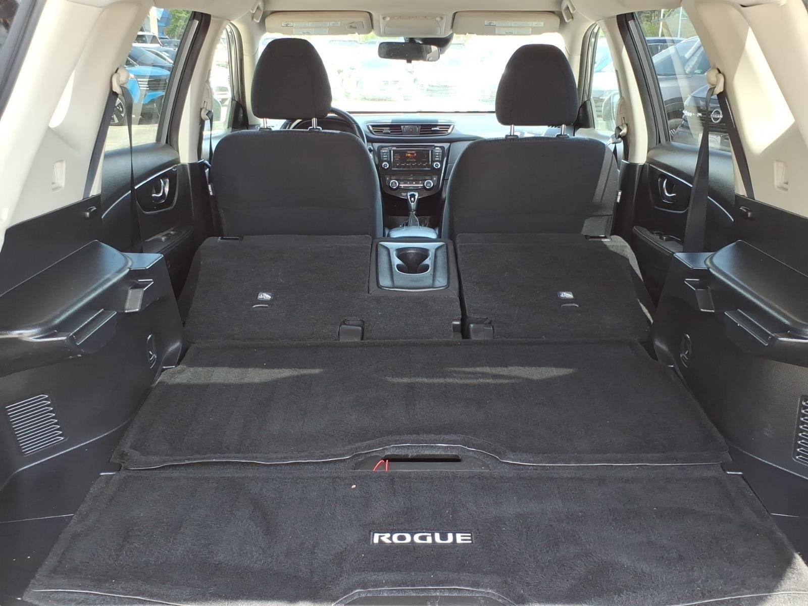 Used 2020 Gun Metallic Nissan SV image 24