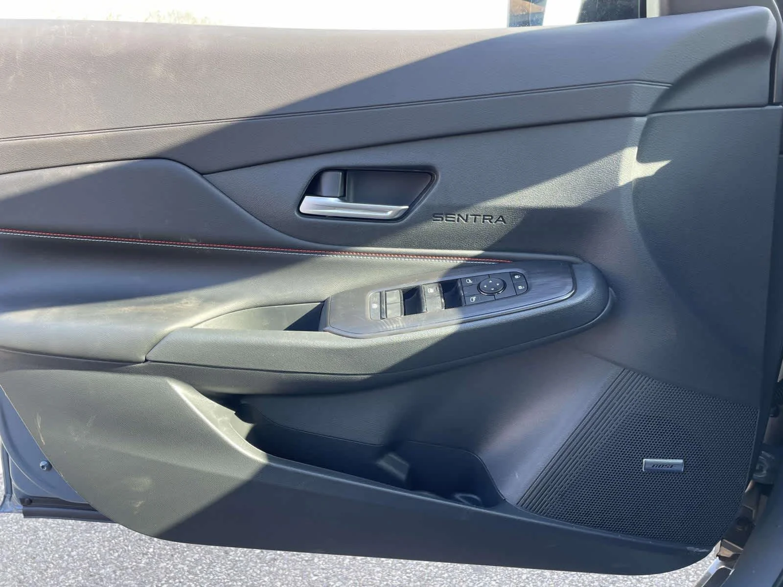 New 2026 Atlantic Gray Metallic/Super Black Nissan SR image 27