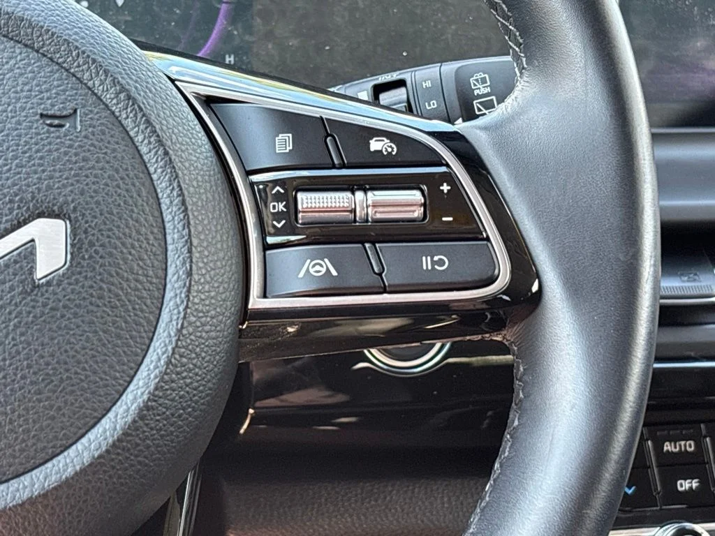 Certified Used 2025 Orange Kia S image 20