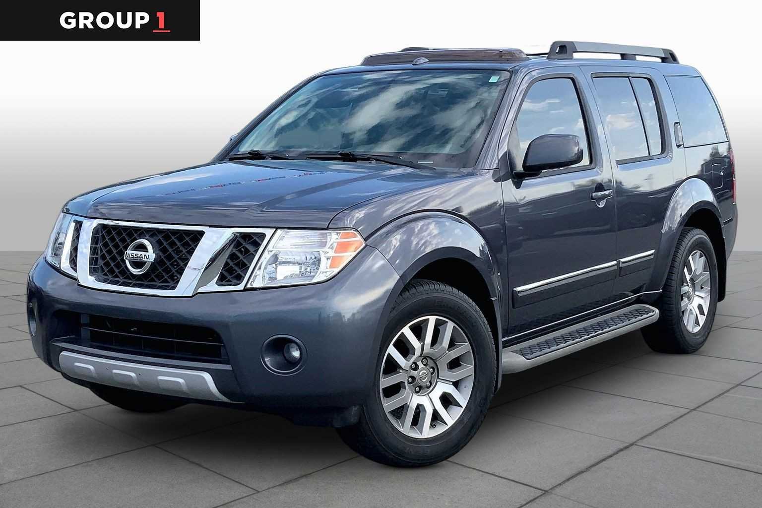 2012 Nissan Pathfinder LE