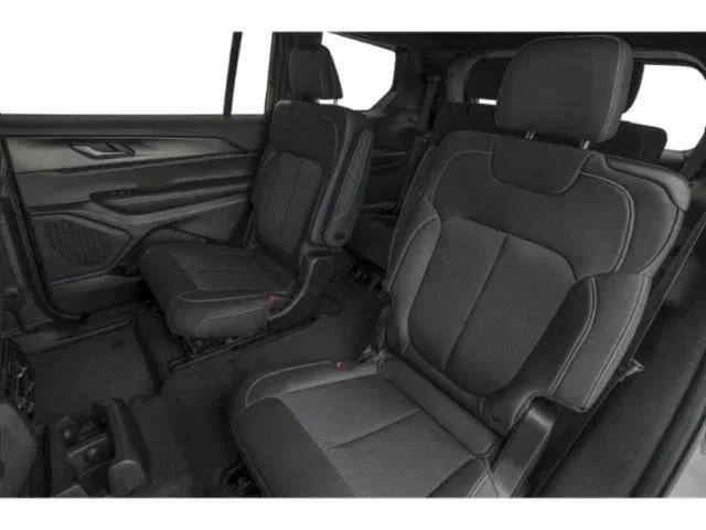 Used 2025 Baltic Gray Metallic Clearcoat Jeep Limited image 13