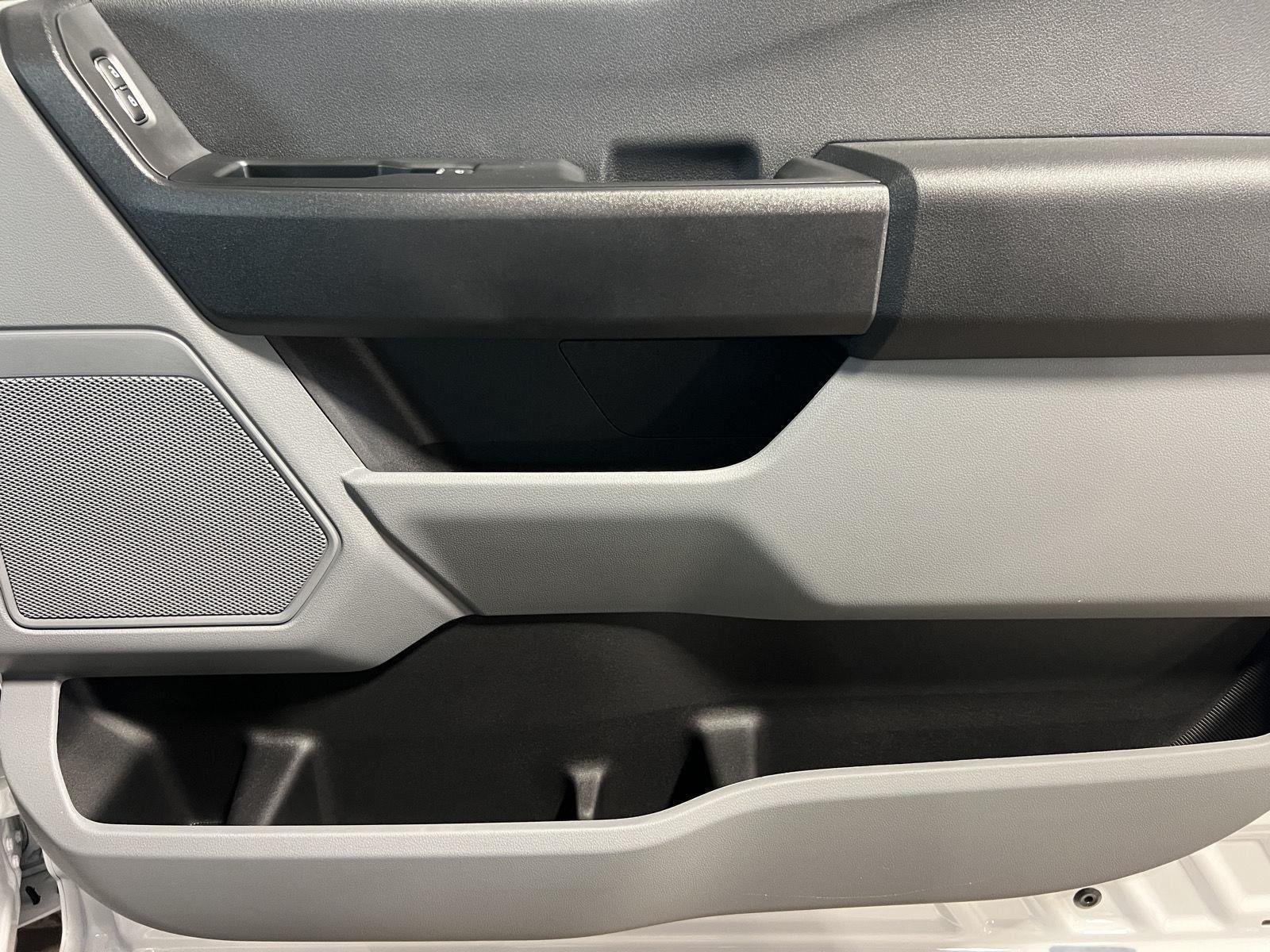 New 2026 Oxford White Ford XL image 70
