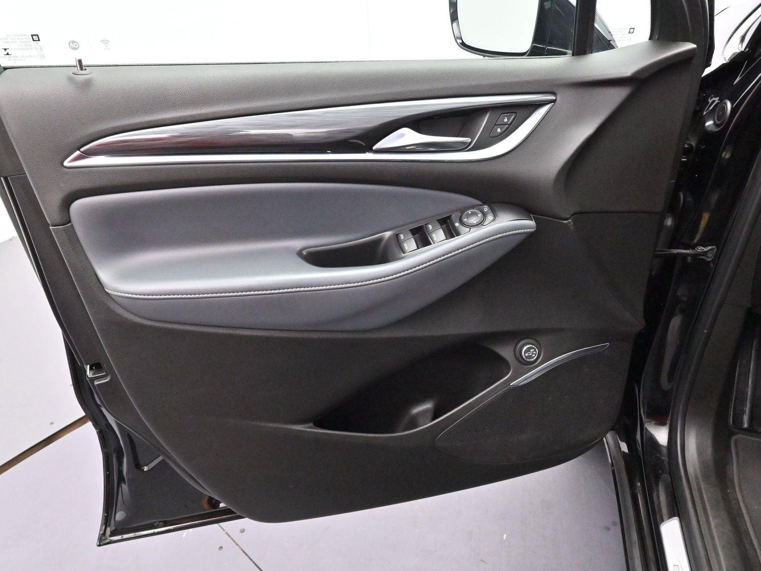 2022 Buick Enclave Essence - Photo 11