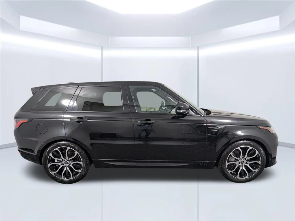 Used 2022 Black Land Rover HSE Silver Edition image 23