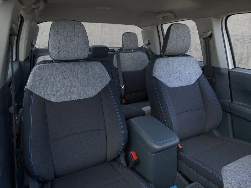 New 2026 Oxford White Ford XLT image 2