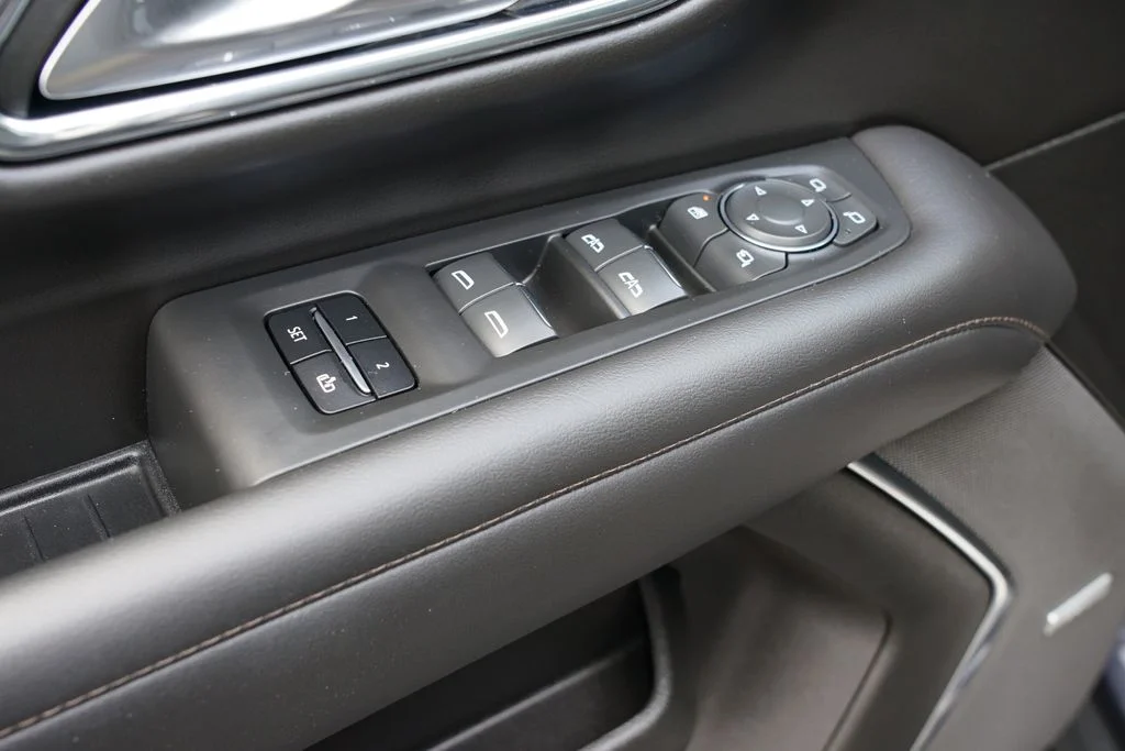 2023 Chevrolet Suburban High Country - Photo 17