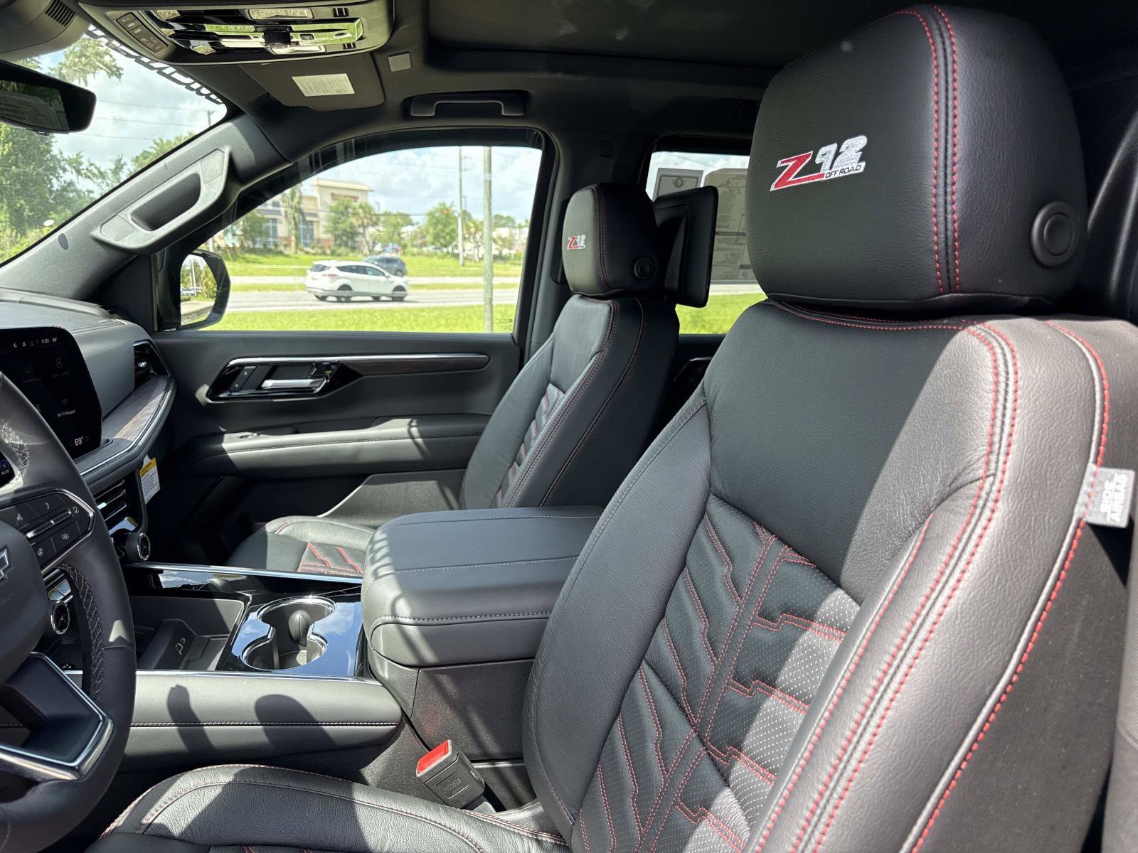 2026 Chevrolet Tahoe Z71 - Photo 22