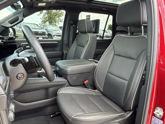 Used 2025 Radiant Red Tintcoat Chevrolet Premier image 27