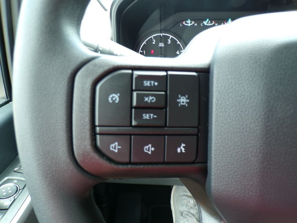 New 2026 Carbonized Gray Metallic Ford F-450® XLT image 10
