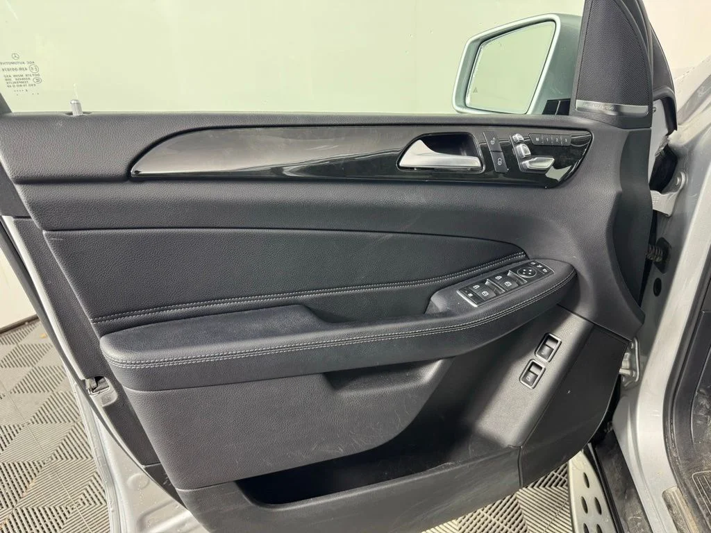 Used 2019 Silver Mercedes-Benz GLS 450 image 13
