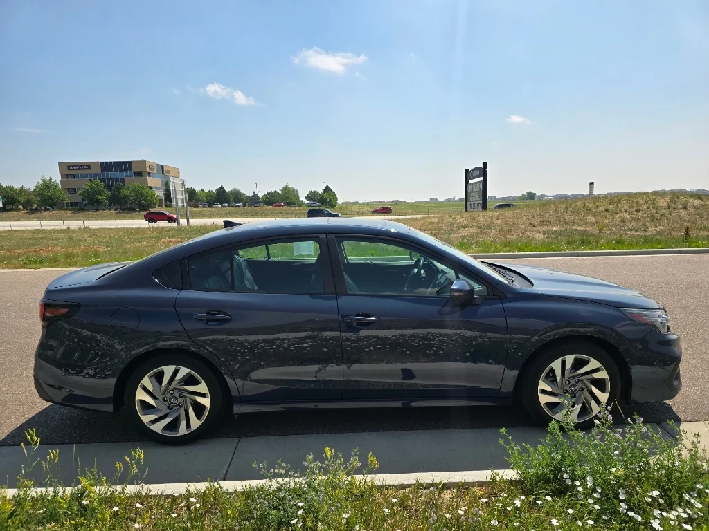 Used 2023 Cosmic Blue Pearl Subaru Limited image 6