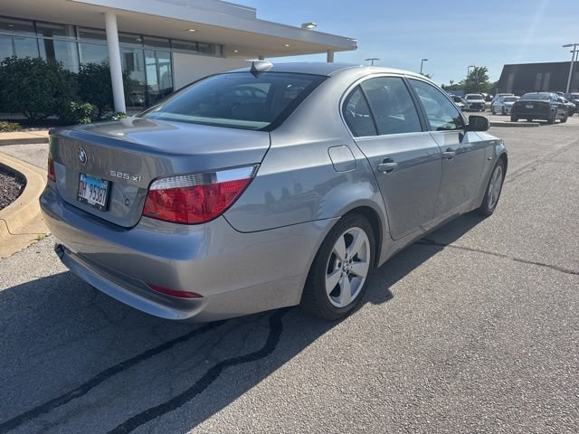 Used 2007  BMW 525xi image 6