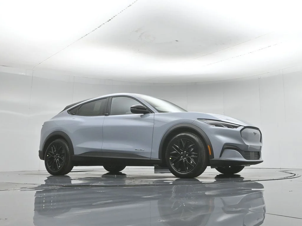 New 2026 Glacier Gray Metallic Tri-coat Ford Select image 3