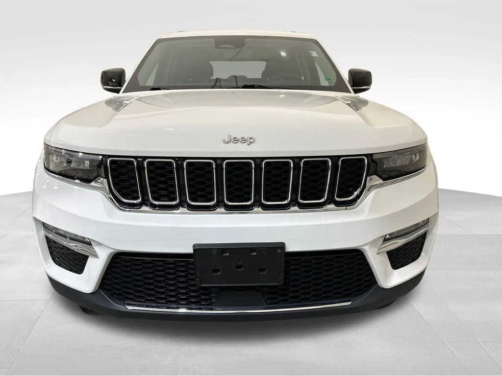 Used 2023 White Jeep Limited image 9