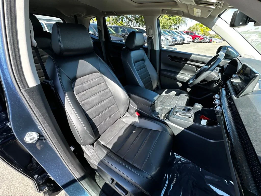Used 2023  Honda EX-L image 14