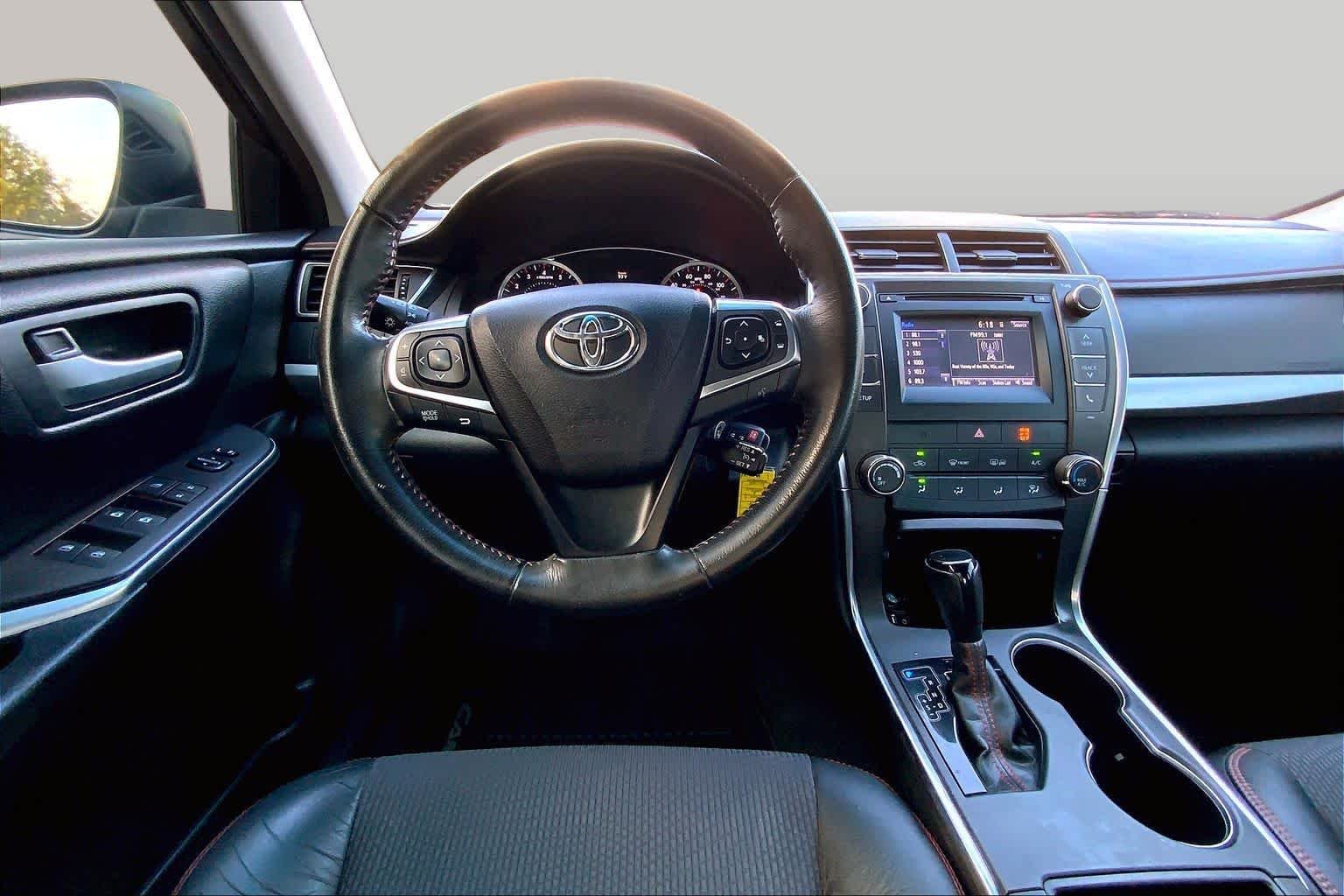 Used 2016 Celestial Silver Metallic Toyota SE image 5