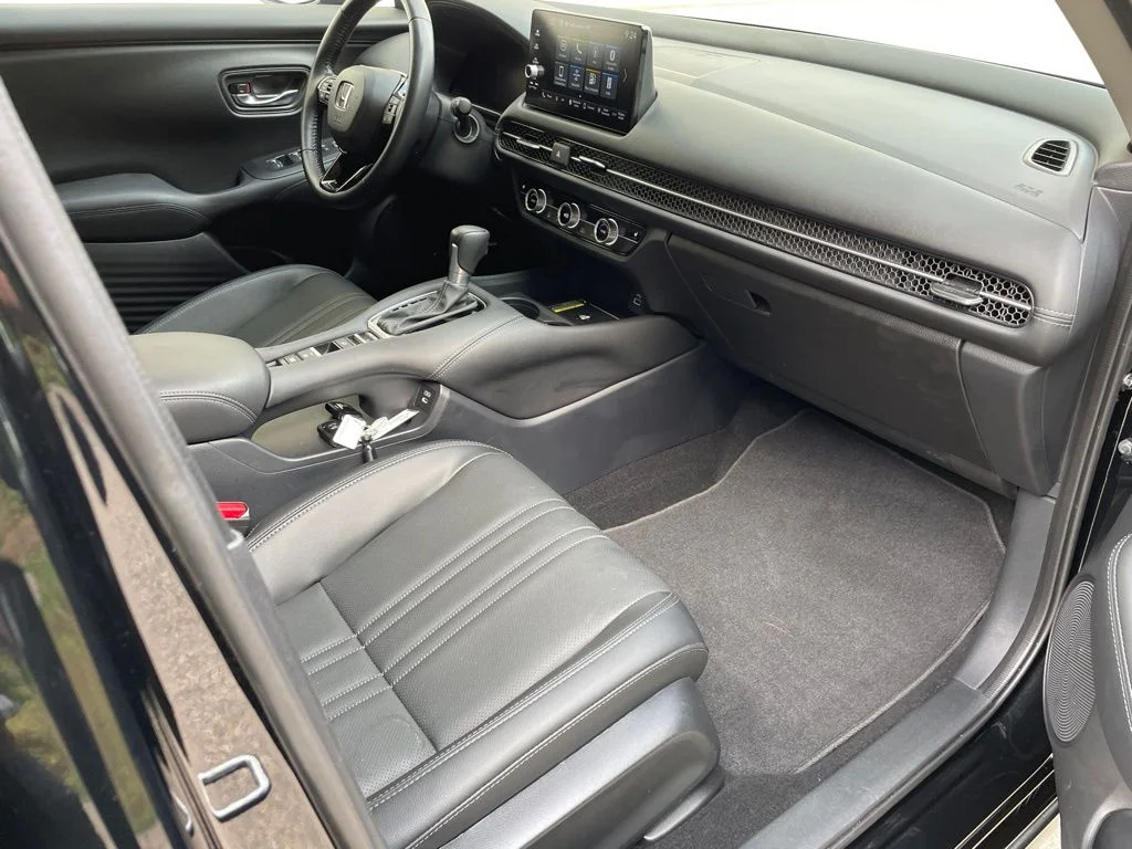 2025 Honda HR-V EX-L - Photo 8