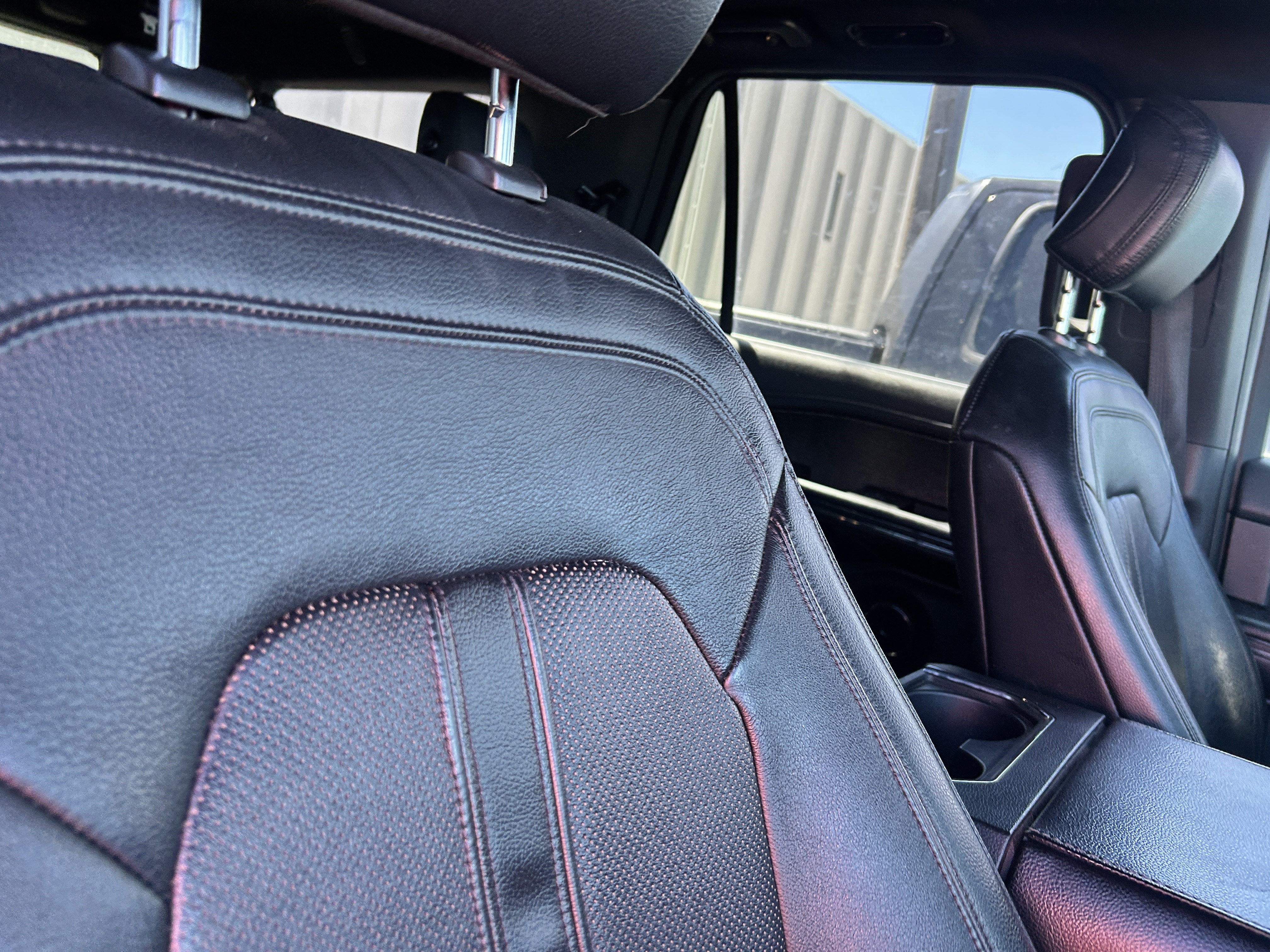 Used 2019 Oxford White Ford Limited image 13