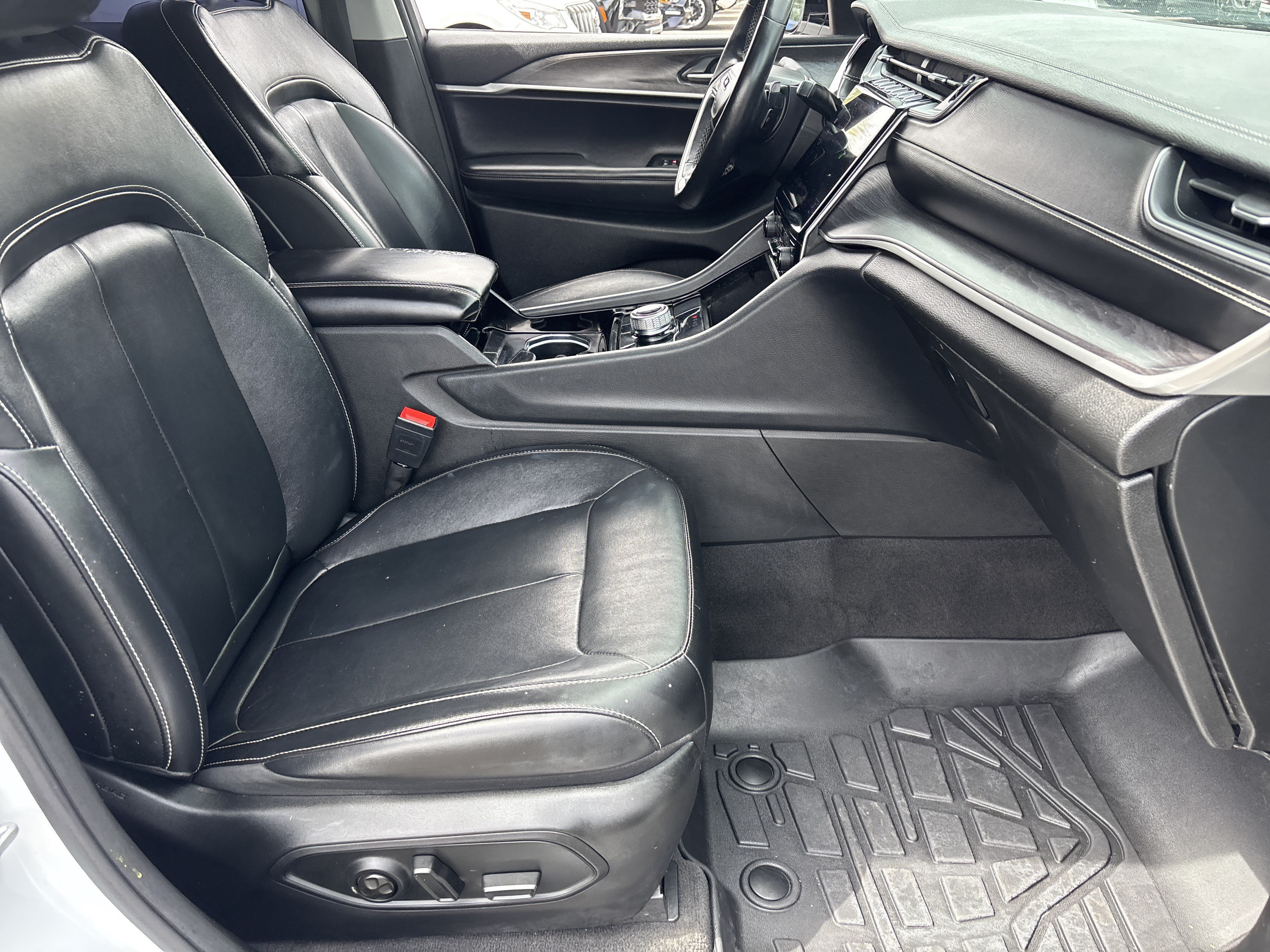 2021 Jeep Grand Cherokee L Limited - Photo 9