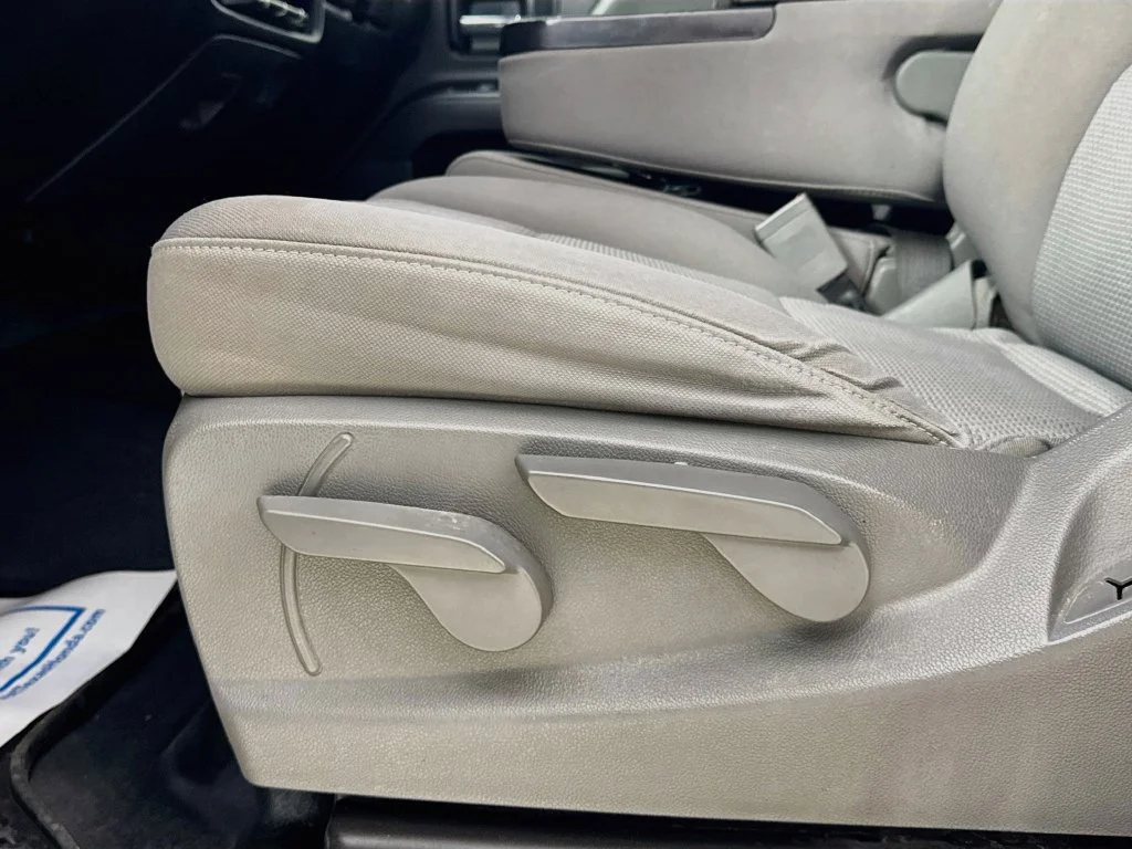 Used 2018 Black Chevrolet Custom image 22