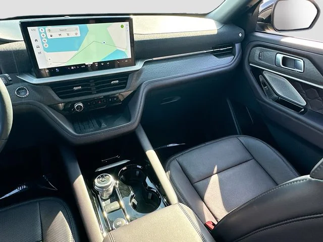 2025 Ford Explorer Platinum - Photo 25