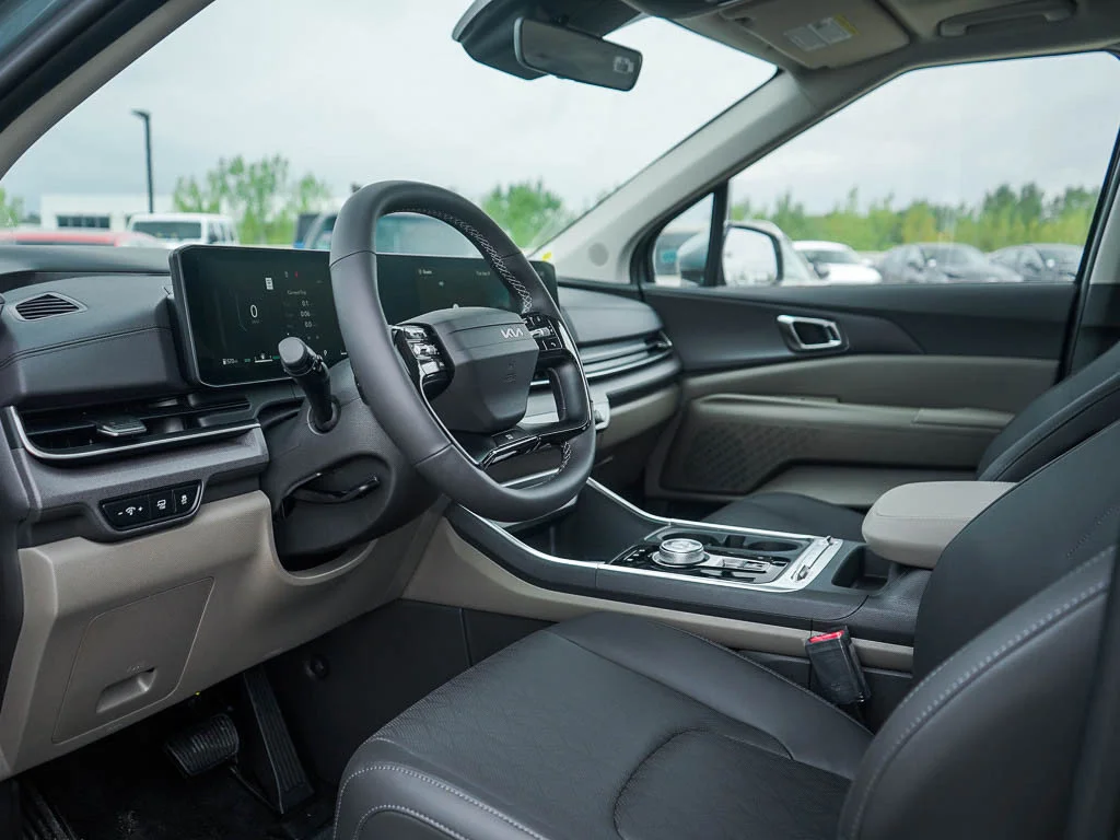 New 2027 Iceberg Green Kia SX FWD image 19